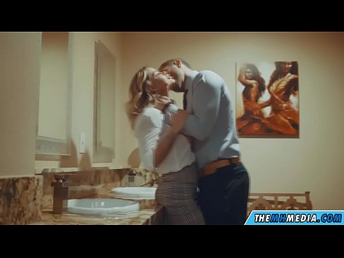 ❤️ Kui rinnakas blondiin võrgutab sind avalikus tualettruumis ❤️❌ Pornovideo at et.filmexxx18.ru ❌